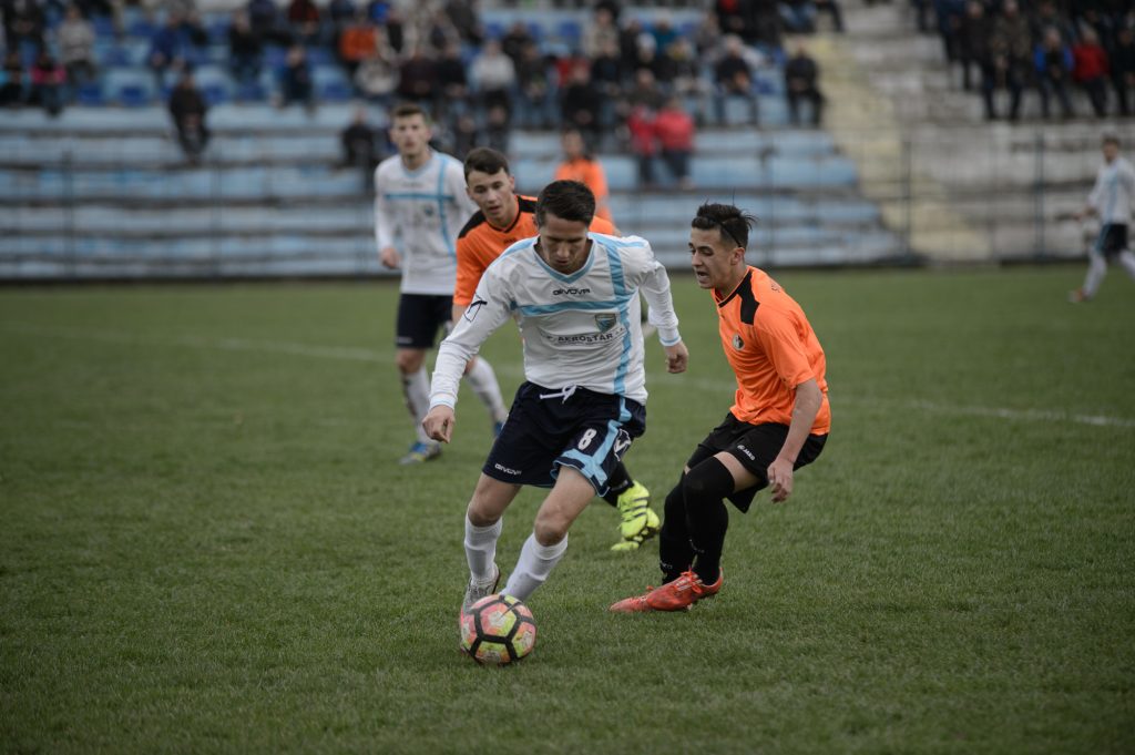 szfc--aerostar-bacau-ba-24_or