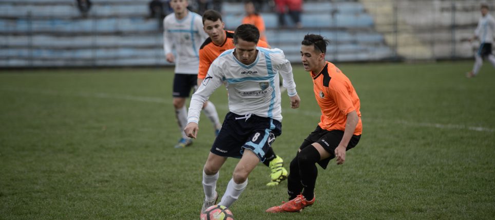 szfc--aerostar-bacau-ba-24_or