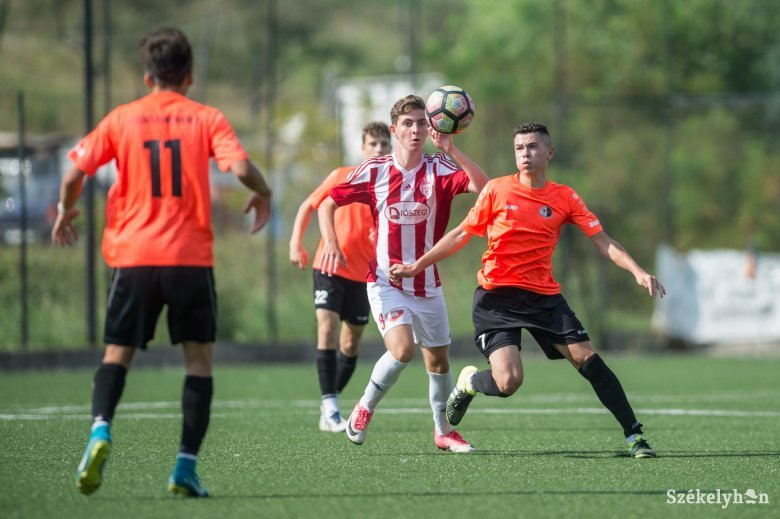 b_ifi-szfc-sepsi-u19 2